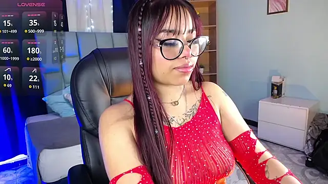 Snapshot of LittleNathy_ chatting on October 29, 2025, 11:34 am LittleNathy online show from October 29, 2025, 11:34 am