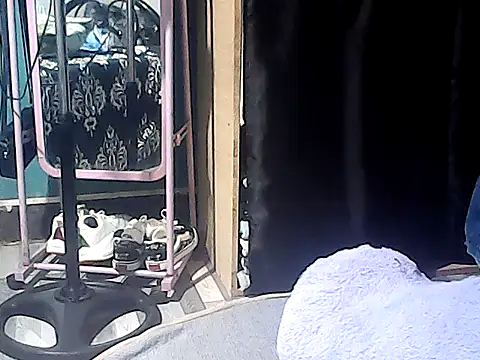 yourasiandesire69 online show from November 27, 2025, 10:34 pm