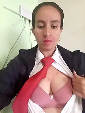 Valentina--1 online show from November 20, 2025, 12:05 pm