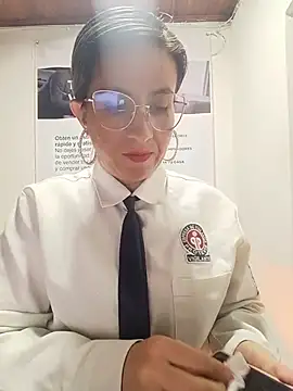 Snapshot of Valentina--1 chatting on June 19, 2026, 10:19 am Valentina--1 online show from June 19, 2026, 10:19 am