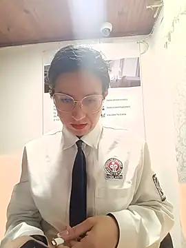 Snapshot of Valentina--1 chatting on July 1, 2026, 10:28 am Valentina--1 online show from July 1, 2026, 10:28 am