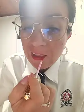 Snapshot of Valentina--1 chatting on July 6, 2026, 10:45 am Valentina--1 online show from July 6, 2026, 10:45 am