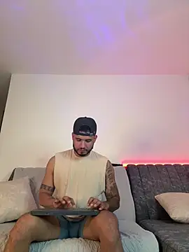 AUSTINN TORRES online show from March 10, 2026, 12:59 am