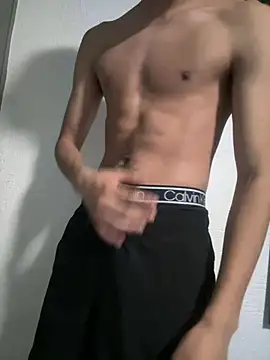 Snapshot of Delicious_Papi chatting on July 29, 2026, 2:21 am Delicious Papi online show from July 29, 2026, 2:21 am