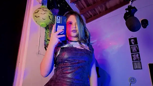 Snapshot of AshGraven chatting on November 13, 2025, 5:28 am AshGraven online show from November 13, 2025, 5:28 am