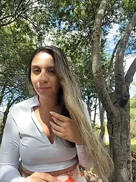 sarah honey   online show from January 7, 2026, 3:14 pm