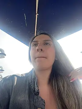 sarah honey   online show from March 3, 2026, 2:23 pm