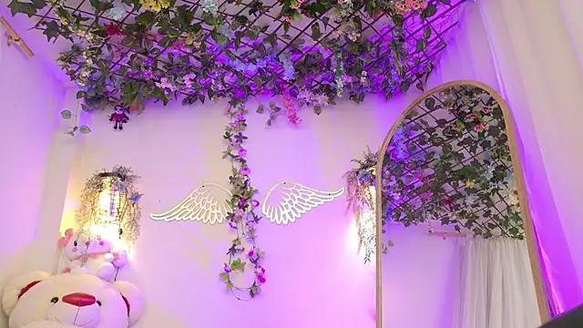 ISA NIXON online show from March 10, 2026, 11:21 pm