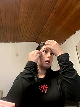 Kloe Novoa online show from November 6, 2025, 1:34 pm