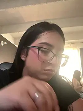 Kloe Novoa online show from January 5, 2026, 5:27 pm