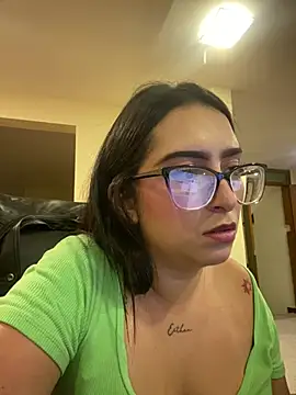 Kloe Novoa online show from April 29, 2026, 5:30 pm