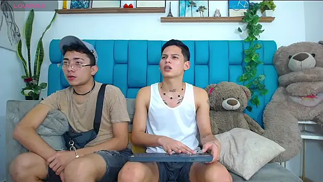 Hot Boys Latinos X online show from February 9, 2026, 10:58 pm