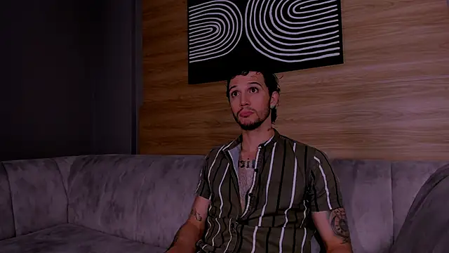 Snapshot of tonny__08 chatting on November 20, 2025, 1:33 pm tonny 08 online show from November 20, 2025, 1:33 pm