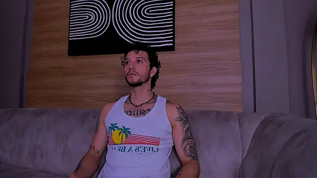 Snapshot of tonny__08 chatting on November 24, 2025, 1:22 pm tonny 08 online show from November 24, 2025, 1:22 pm