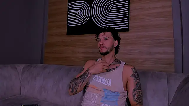 Snapshot of tonny__08 chatting on November 26, 2025, 1:12 pm tonny 08 online show from November 26, 2025, 1:12 pm