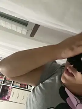 crazzyanne online show from December 22, 2025, 5:37 am