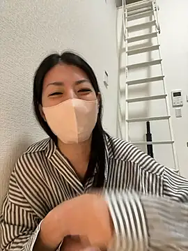 akimix xoxo online show from November 23, 2025, 1:11 pm