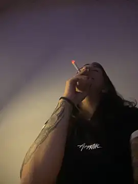 Snapshot of Hannahinfame chatting on November 8, 2025, 11:21 am Hannahinfame online show from November 8, 2025, 11:21 am