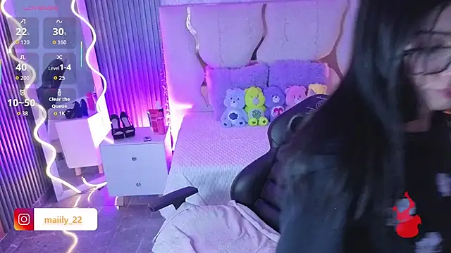 MAIILY TAY online show from January 11, 2026, 11:48 am