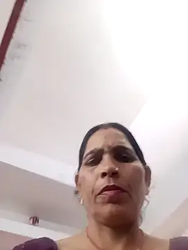 Snapshot of Indiangueen chatting on November 2, 2025, 5:54 am Indiangueen online show from November 2, 2025, 5:54 am
