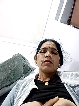 Snapshot of Indiangueen chatting on November 25, 2025, 11:16 pm Indiangueen online show from November 25, 2025, 11:16 pm