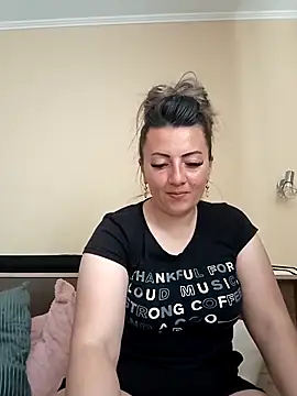 Snapshot of Gabrielaalialiali chatting on May 6, 2026, 9:58 am Gabrielaalialiali online show from May 6, 2026, 9:58 am