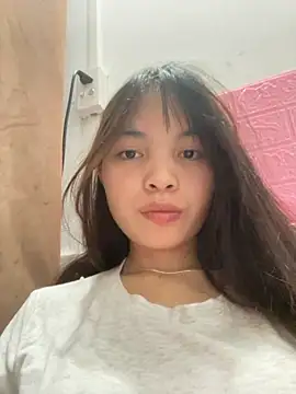 Snapshot of Tina_x chatting on December 3, 2025, 3:21 pm Tina x online show from December 3, 2025, 3:21 pm