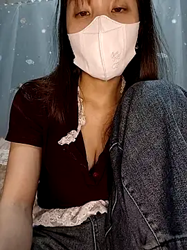 Snapshot of ezabel- chatting on May 7, 2026, 9:20 pm ezabel- online show from May 7, 2026, 9:20 pm