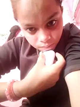 Snapshot of Poonam12A chatting on November 10, 2025, 6:45 am Poonam12A online show from November 10, 2025, 6:45 am