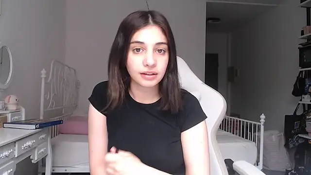 bellefleurrr online show from May 3, 2026, 3:51 pm