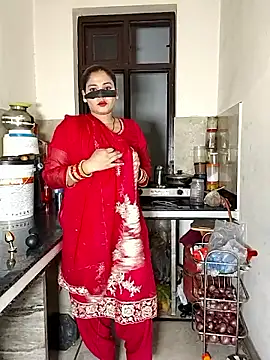 Snapshot of Heena-143 chatting on April 8, 2026, 4:07 pm Heena-143 online show from April 8, 2026, 4:07 pm