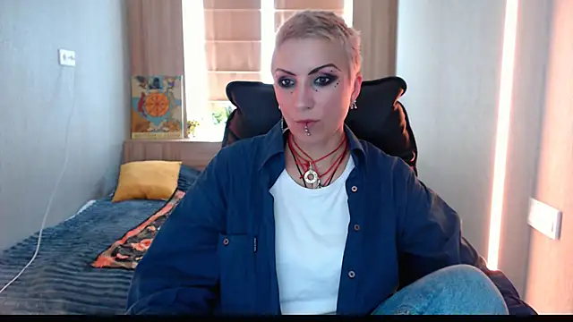 Sweet-n-Strong online show from June 7, 2026, 11:03 am