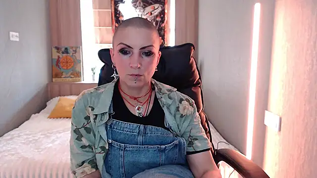 Sweet-n-Strong online show from July 2, 2026, 11:05 am