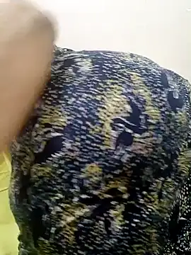 Mama Queeen online show from October 24, 2025, 3:08 pm