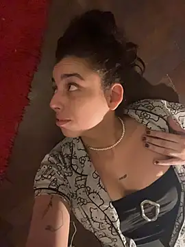 Snapshot of gigi333regi chatting on March 4, 2026, 1:11 am gigi333regi online show from March 4, 2026, 1:11 am