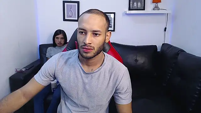 Snapshot of Giselle_Max chatting on November 8, 2025, 1:33 pm Giselle Max online show from November 8, 2025, 1:33 pm