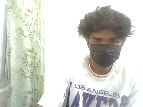Snapshot of kriZ08 chatting on May 12, 2026, 8:11 am kriZ08 online show from May 12, 2026, 8:11 am