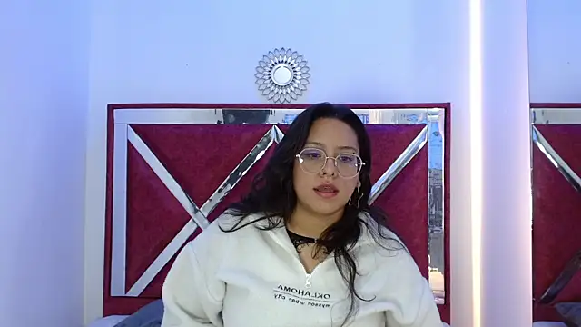 Snapshot of Aria_cloud69 chatting on October 27, 2025, 4:22 pm Aria cloud69 online show from October 27, 2025, 4:22 pm