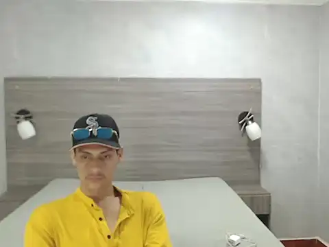 wiltom  online show from November 29, 2025, 4:15 am