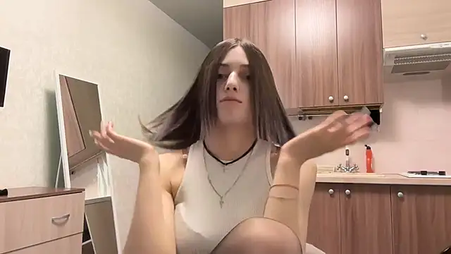 Snapshot of AidaGloshen chatting on November 4, 2025, 7:18 am AidaGloshen online show from November 4, 2025, 7:18 am