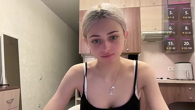Snapshot of AidaGloshen chatting on July 10, 2026, 3:14 pm AidaGloshen online show from July 10, 2026, 3:14 pm
