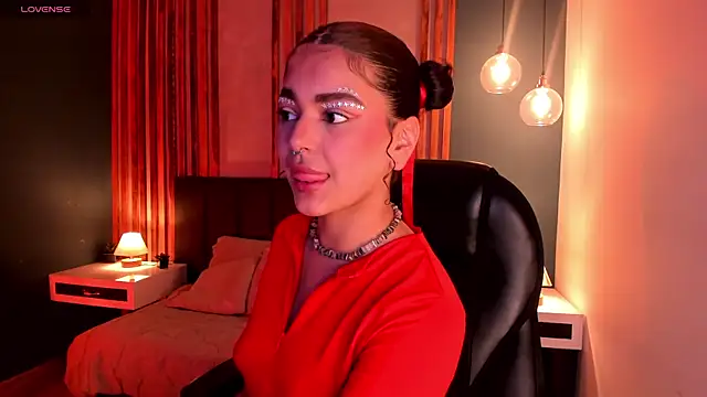 Snapshot of Andrux__ chatting on October 31, 2025, 7:26 pm Andrux online show from October 31, 2025, 7:26 pm