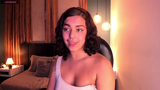 Snapshot of Andrux__ chatting on November 7, 2025, 2:17 pm Andrux online show from November 7, 2025, 2:17 pm