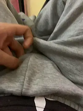 Unique-Man online show from November 23, 2025, 7:24 pm