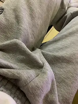 Unique-Man online show from November 30, 2025, 7:29 pm