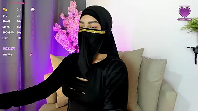 Snapshot of shaima__ chatting on November 24, 2025, 8:08 pm shaima online show from November 24, 2025, 8:08 pm