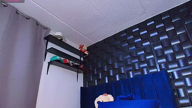 Snapshot of Kesha_rosse_ chatting on October 30, 2025, 4:36 am Kesha rosse online show from October 30, 2025, 4:36 am