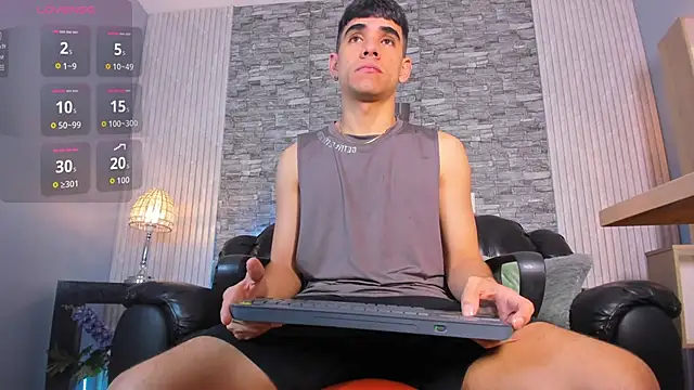 Snapshot of zack_joness18 chatting on November 23, 2025, 2:33 am zack joness18 online show from November 23, 2025, 2:33 am