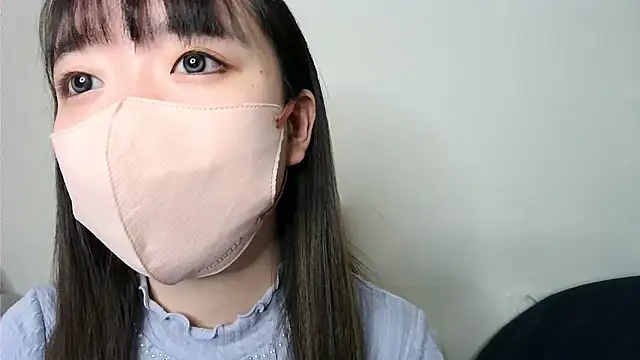 yua chan00 online show from December 14, 2025, 1:16 pm