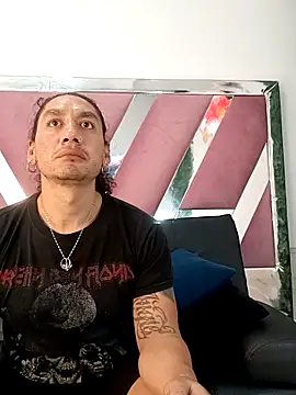 Snapshot of ErosyVenus69 chatting on November 10, 2025, 5:56 pm ErosyVenus69 online show from November 10, 2025, 5:56 pm